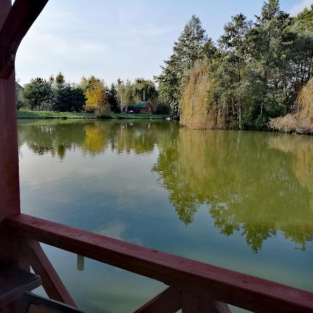 Hotel Restauracja Teo Cieszkow Exteriér fotografie